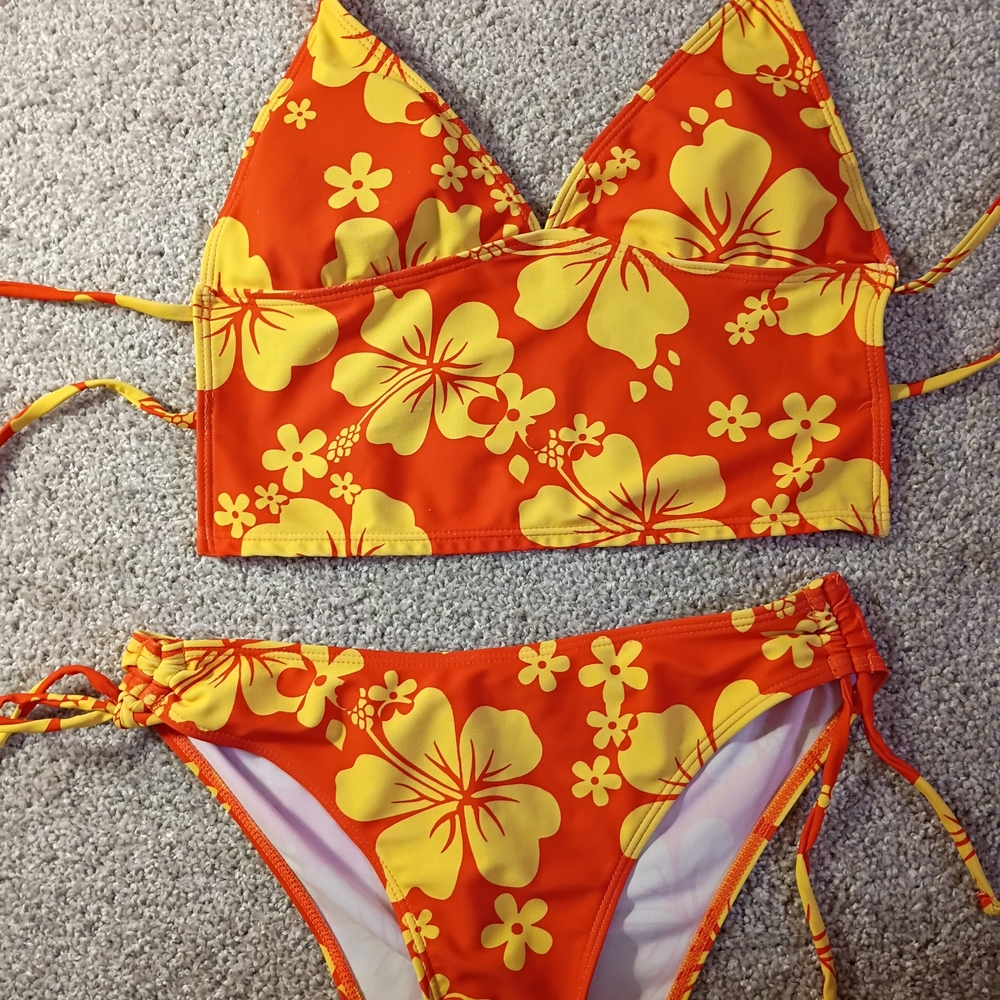 Hawaiian Print Orange Yellow Floral Two Piece Swimsuit Size Small